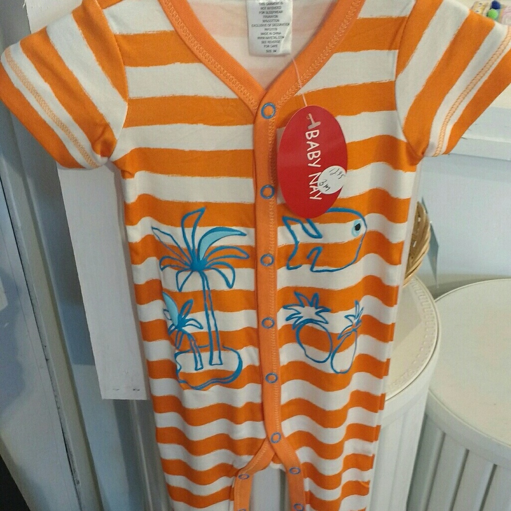 Baby Nay onesie/sleeper